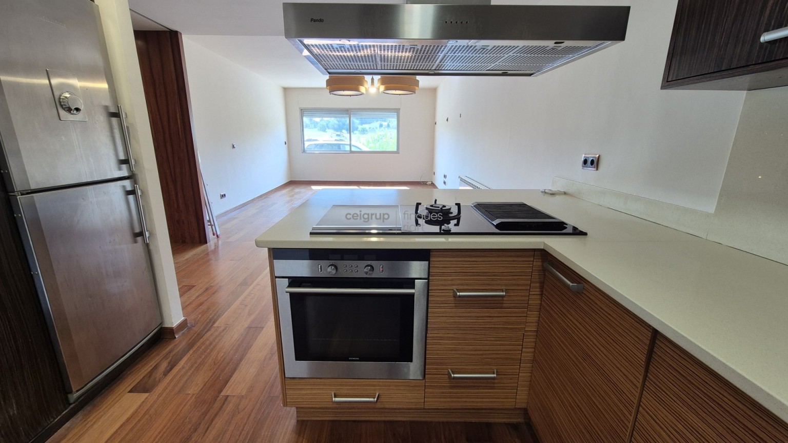 Casa totalment reformada a Palamós amb una gran terrassa