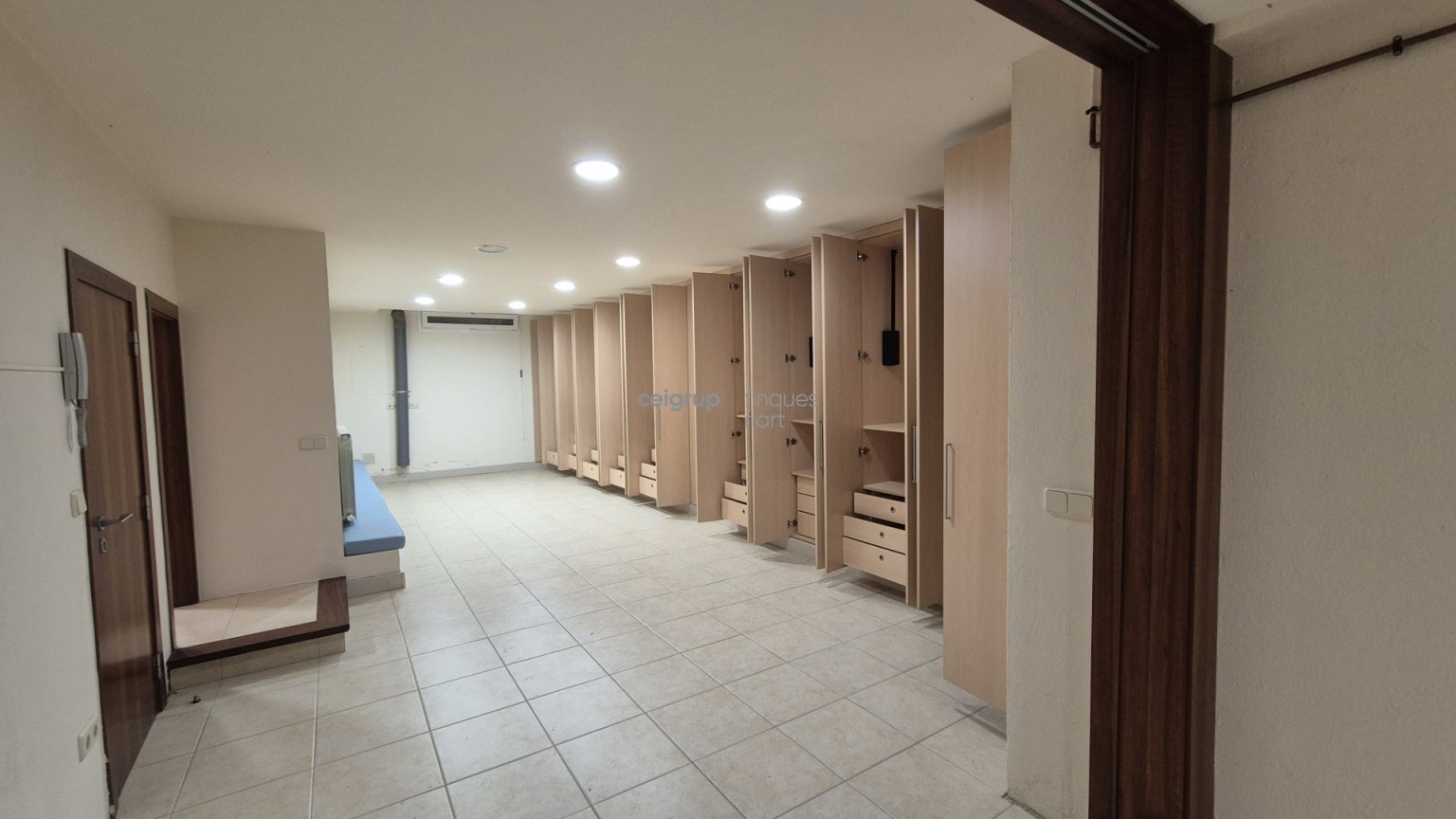 Casa totalment reformada a Palamós amb una gran terrassa
