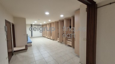 Casa totalment reformada a Palamós amb una gran terrassa