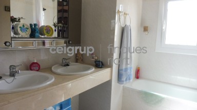 Property detail