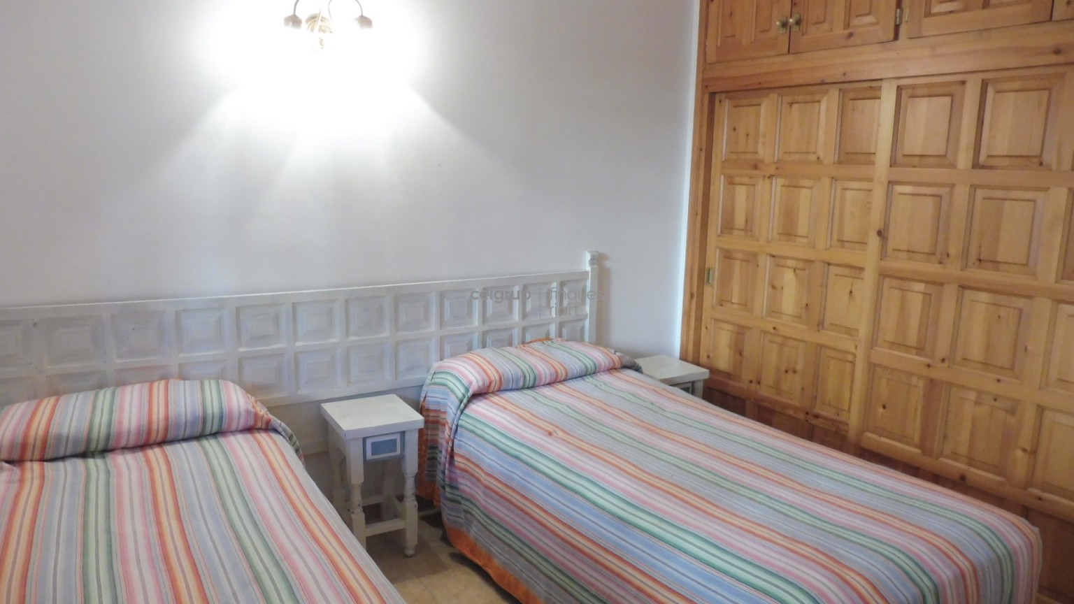 FANTÀSTICA PLANTA BAIXA AL COSTAT DEL MAR	