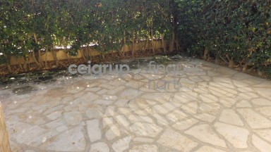 FANTÀSTICA PLANTA BAIXA AL COSTAT DEL MAR	