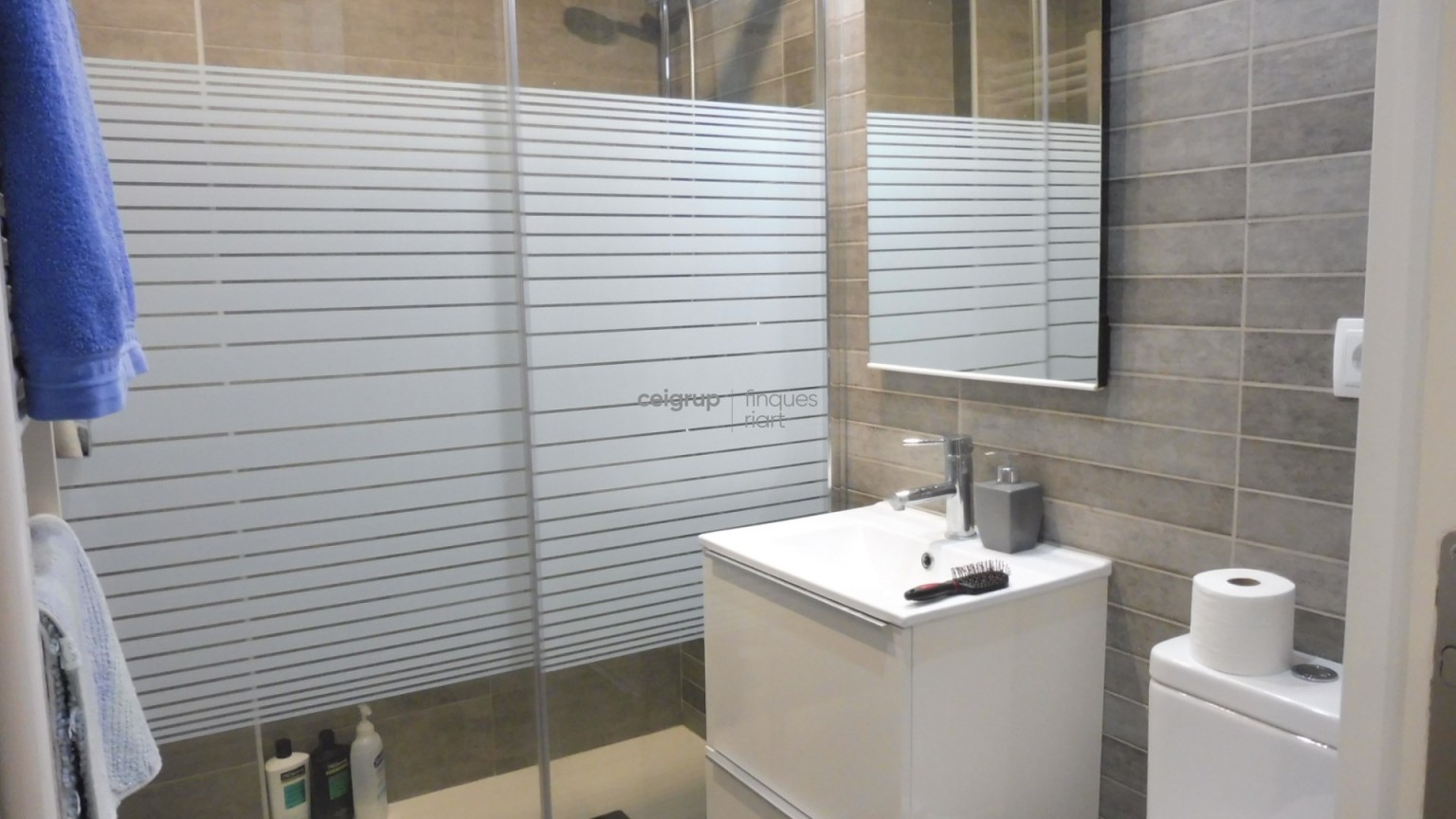 COMPLETELY RENOVATED ON THE SEAFRONT