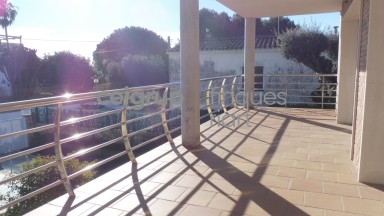 WONDERFUL HOUSE WITH POOL