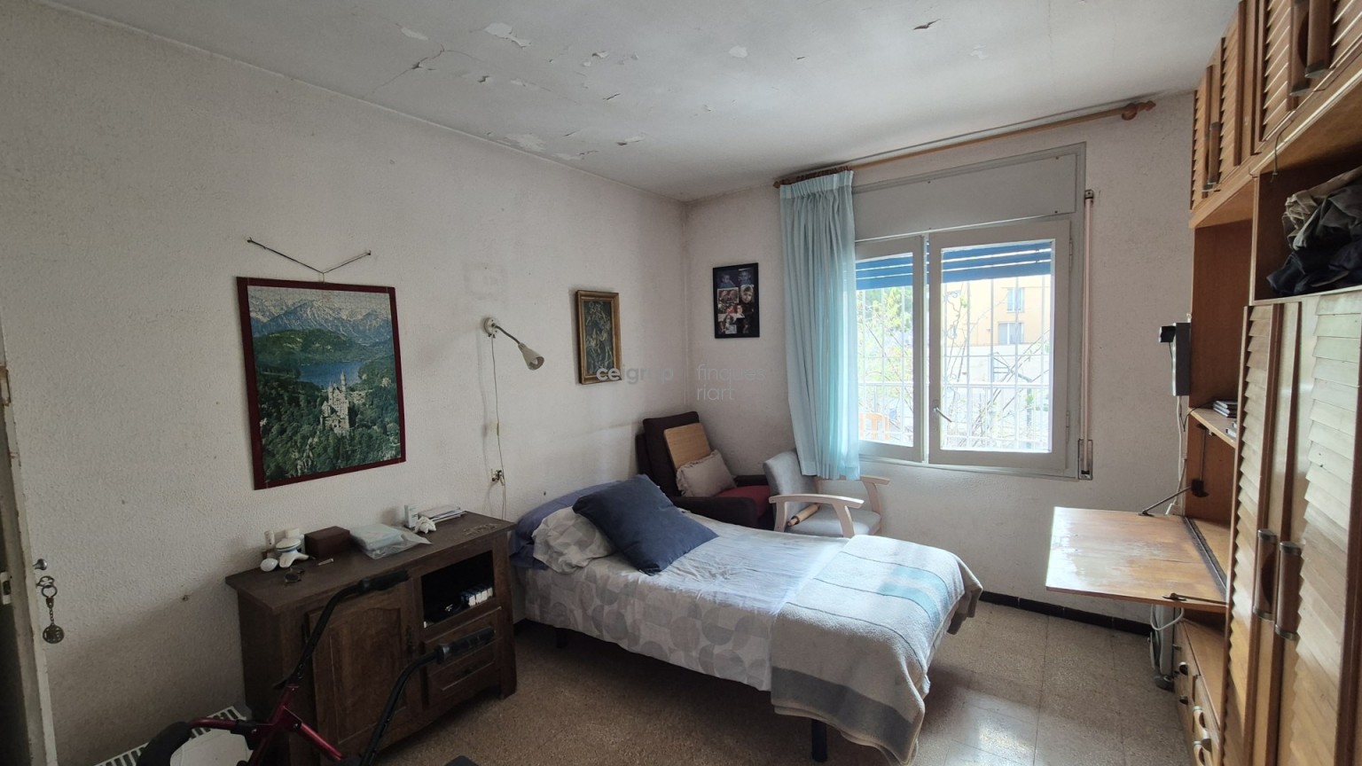 OPORTUNIDAD DE INVERSIÓN, APARTAMENTO A REFORMAR