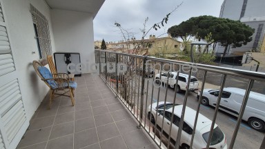 OPORTUNIDAD DE INVERSIÓN, APARTAMENTO A REFORMAR