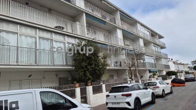 OPORTUNIDAD DE INVERSIÓN, APARTAMENTO A REFORMAR