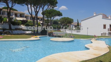 WITH GARDEN AND SWIMMING POOL